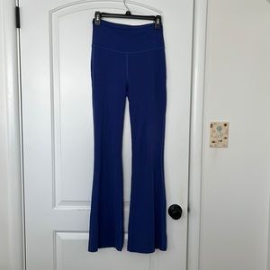 Lululemon Groove Super High Rise Flared Pant